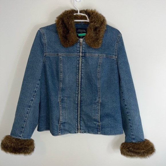 Vintage Jones New York Signature Jean Jacket with faux Fur - Picture 1 of 16